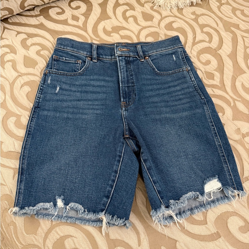 Express : women’s high rise  Bermuda shorts size 2